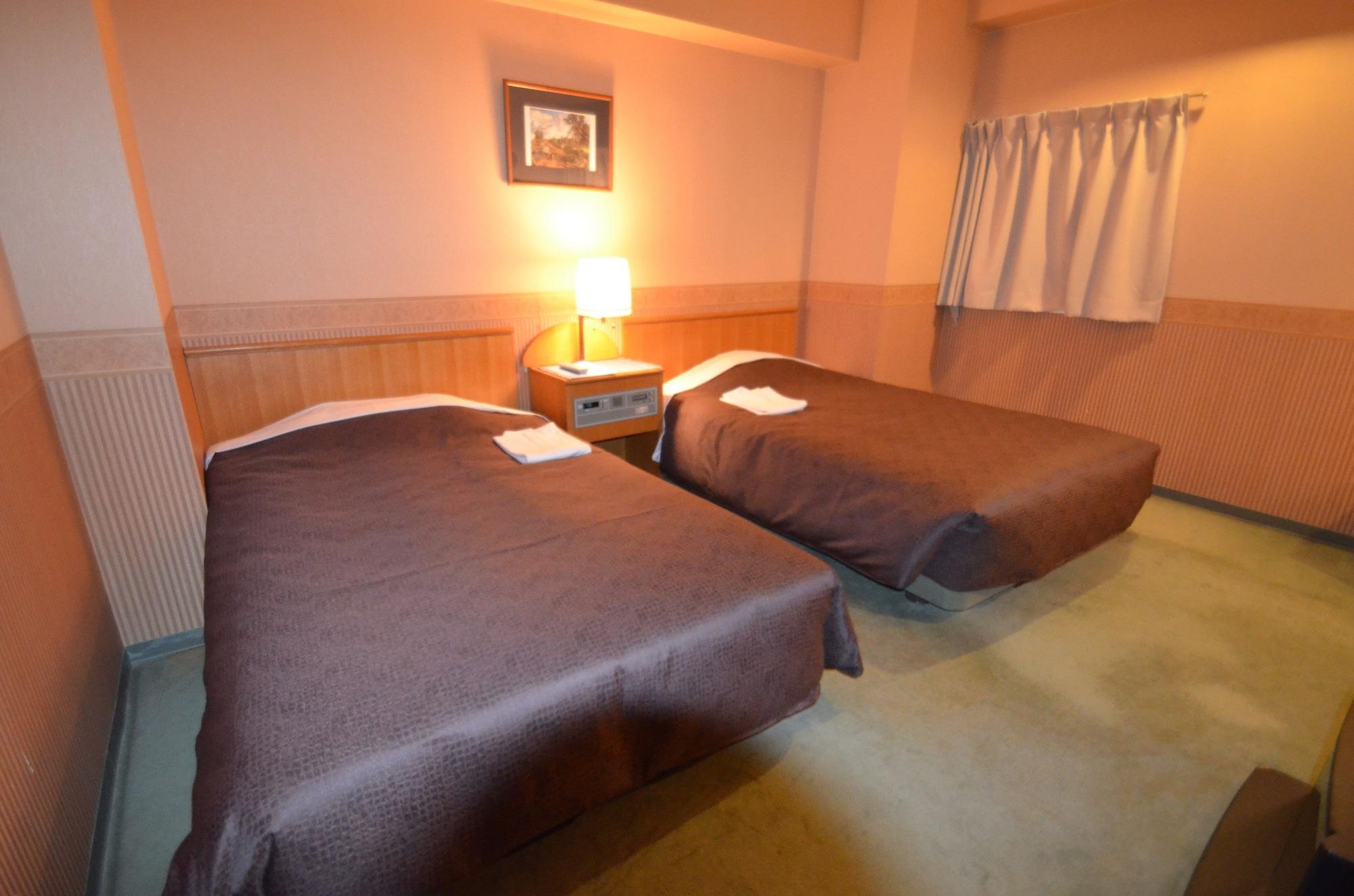 Select Inn Nagoya Iwakura Eki-Mae מראה חיצוני תמונה